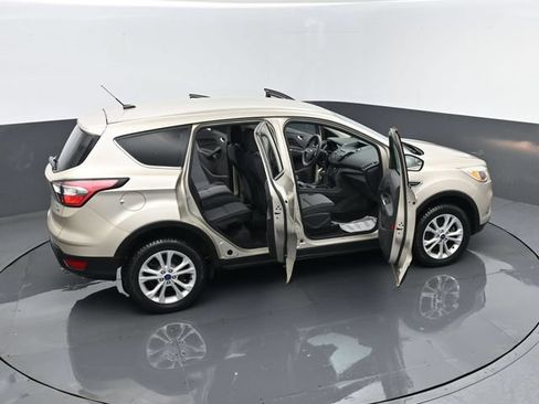 Used 2017 Ford Escape SE AWD/4WD image 27