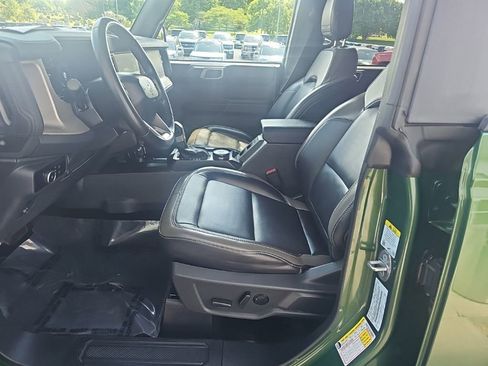 Used 2025 Ford Bronco Outer Banks AWD/4WD image 9