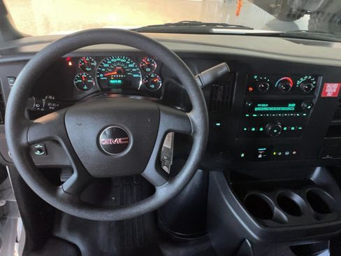 Used 2025 GMC Savana 3500 Extended RWD image 13