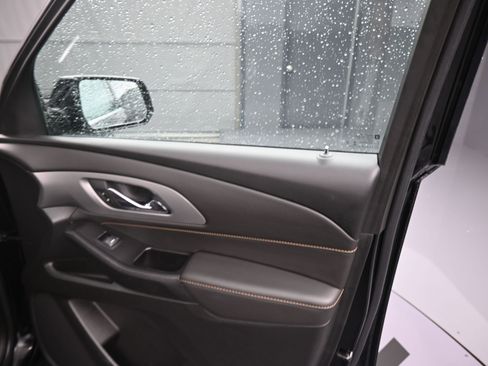 Certified 2020 Chevrolet Traverse LT w/ LPO, Floor Liner Package image 21