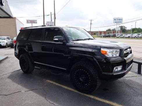 Used 2013 Toyota 4Runner Limited RWD image 2