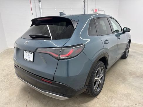 Certified 2024 Honda HR-V EX-L image 5