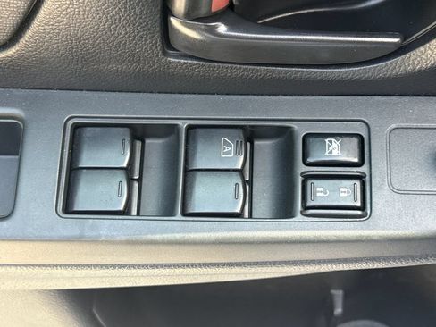 Used 2013 Subaru Impreza 2.0i AWD/4WD image 14