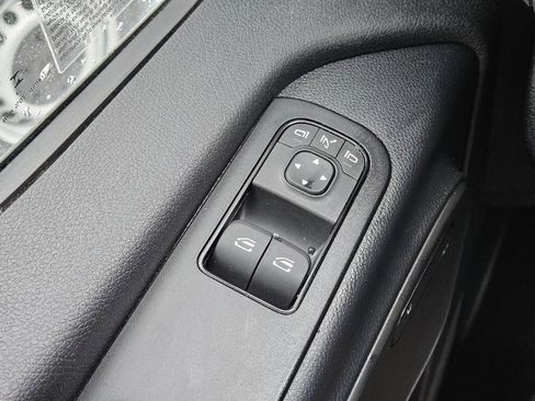 Used 2024 Mercedes-Benz Sprinter 2500 image 17