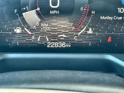 Certified 2025 GMC Acadia Elevation image 12