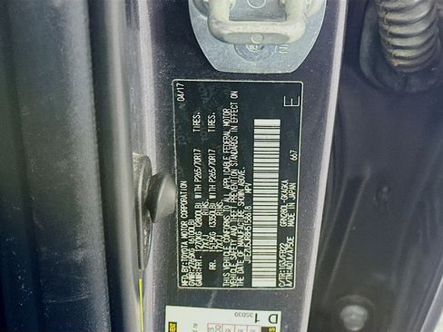 Used 2017 Toyota 4Runner SR5 image 12