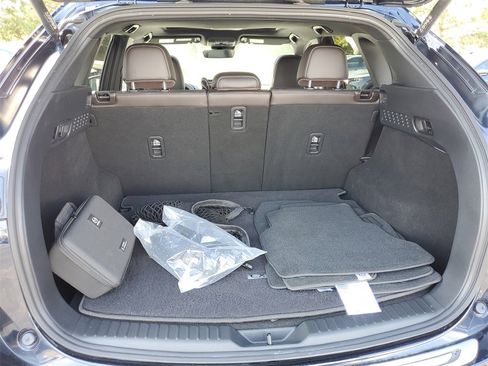Used 2025 MAZDA CX-5 Signature image 8
