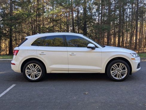 Used 2018 Audi Q5 2.0T Premium Plus w/ Premium Plus Package image 12