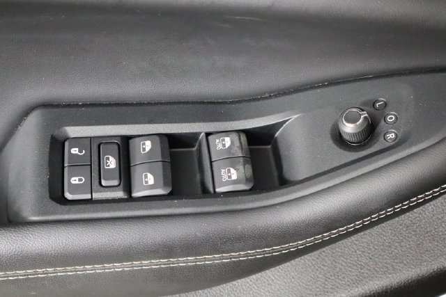 Used 2023 Jeep Grand Cherokee Limited RWD image 19
