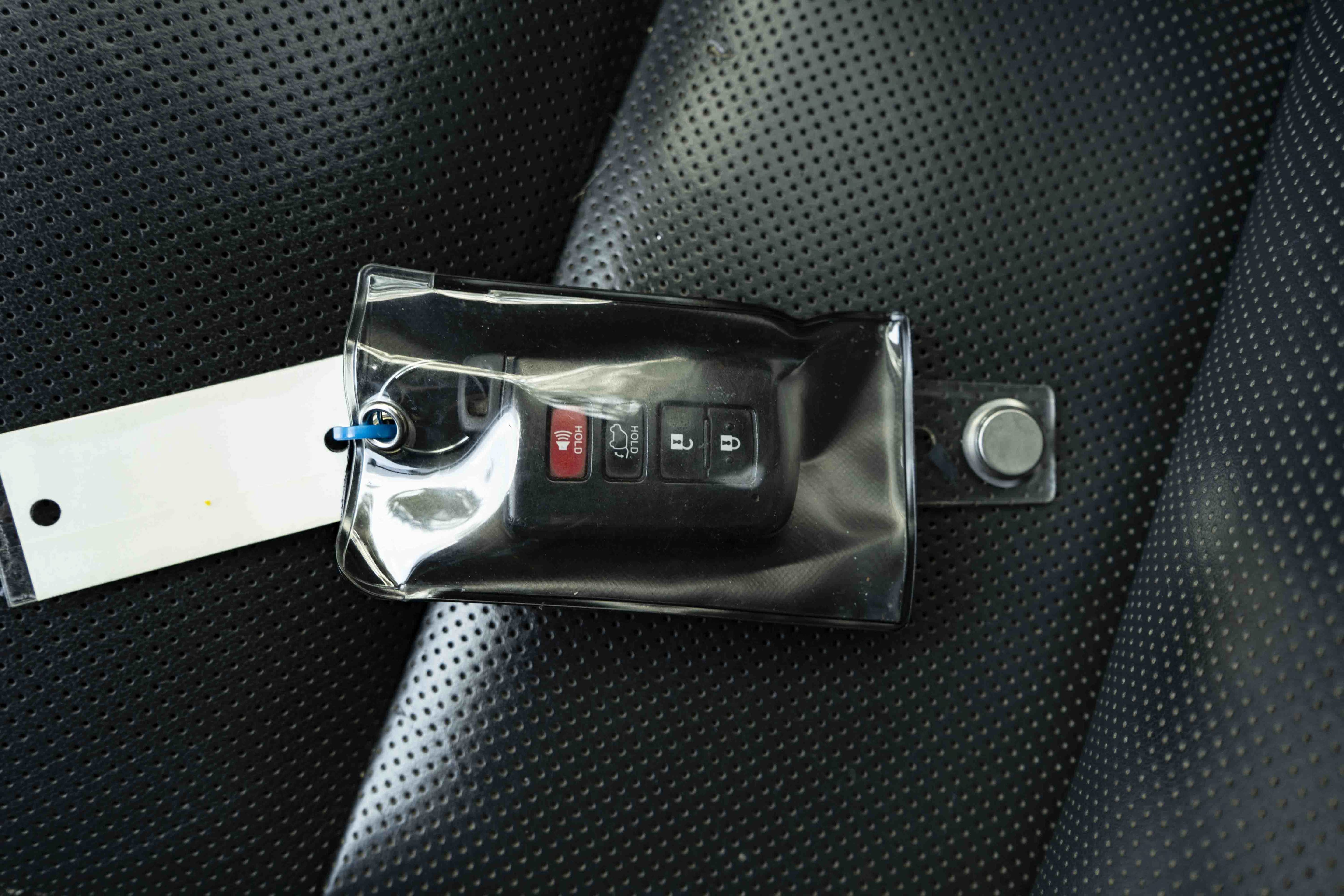 Used 2016 Toyota Highlander Limited FWD image 43