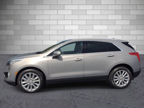 Used 2019 Cadillac XT5 Platinum AWD/4WD image 2