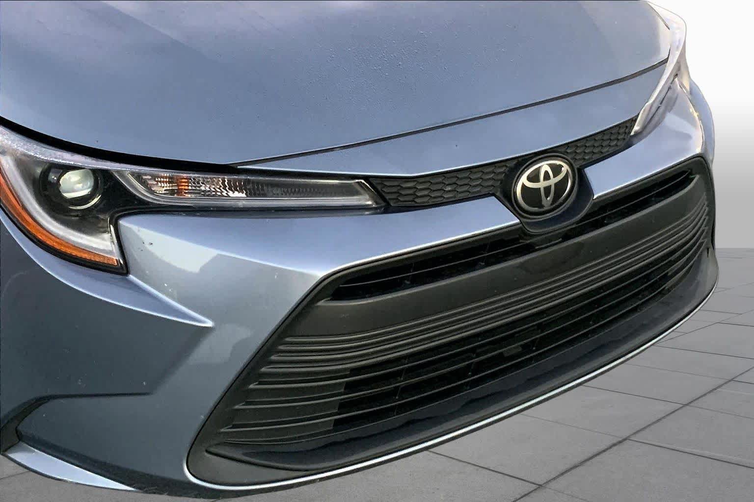Used 2024 Toyota Corolla LE FWD image 27