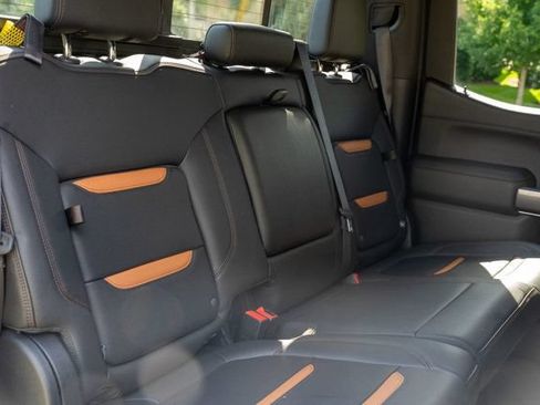 Used 2021 GMC Sierra 1500 AT4 w/ AT4 Premium Package AWD/4WD image 51