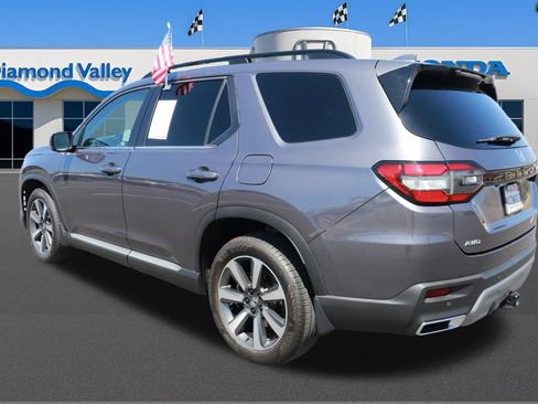 Used 2023 Honda Pilot Elite image 4