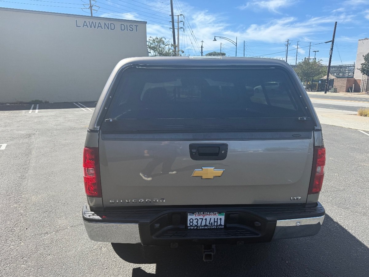 Used 2013 Chevrolet Silverado 1500 LTZ RWD image 8