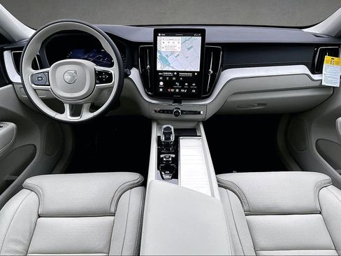 New 2026 Volvo XC60 B5 Ultra w/ Protection Package Premier image 5