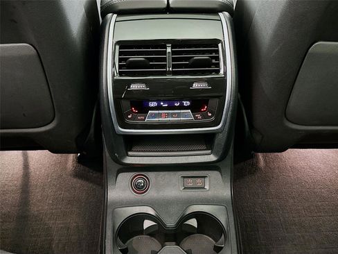 Used 2023 BMW X7 xDrive40i w/ Premium Package image 27