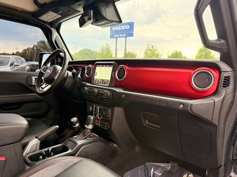 Used 2021 Jeep Wrangler Unlimited Rubicon AWD/4WD image 31