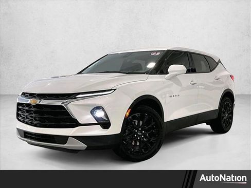 Used 2023 Chevrolet Blazer LT FWD image 1