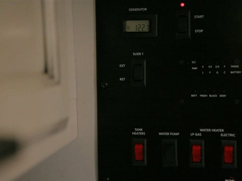 Used 2022 Ford E-450 and Econoline 450 Super Duty w/ Motorhome Prep Package image 29