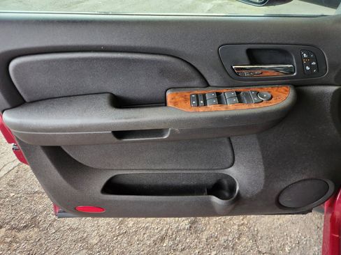 Used 2007 Chevrolet Silverado 1500 LTZ w/ Max Trailering Pack image 11