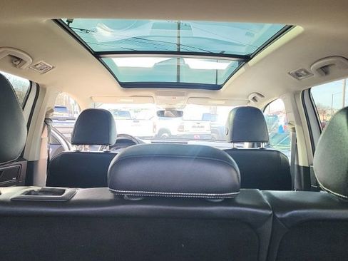 Used 2023 Volkswagen Atlas SEL R-Line image 3