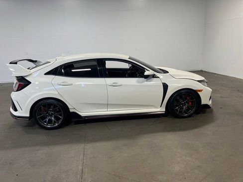 Used 2019 Honda Civic Type R image 2