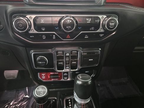 Certified 2023 Jeep Gladiator Rubicon w/ LED Lighting Group image 30