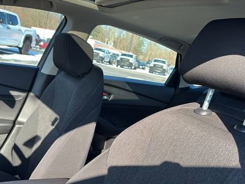 Used 2024 Honda Accord EX image 18