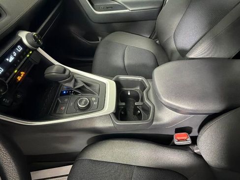 Used 2025 Toyota RAV4 LE AWD/4WD image 23