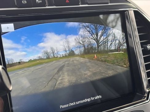 Used 2022 Ford F450 Lariat w/ Lariat Value Package image 14