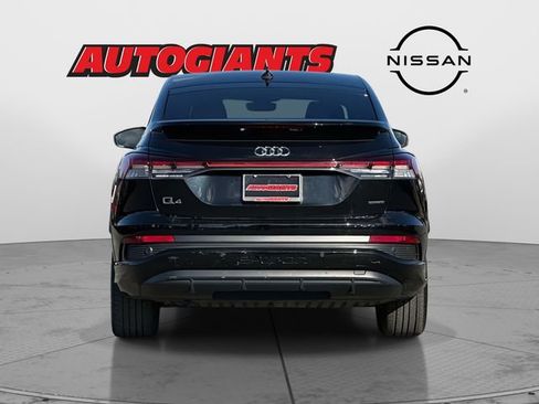 Used 2022 Audi Q4 e-tron Premium Plus image 4