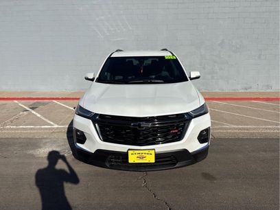 Used 2023 Chevrolet Traverse RS