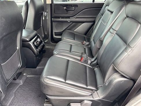 Used 2023 Lincoln Aviator AWD image 14
