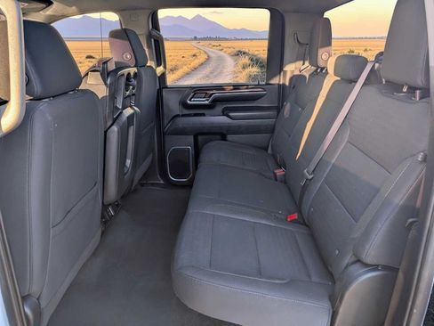 Used 2024 Chevrolet Silverado 2500 LT w/ Convenience Package AWD/4WD image 16