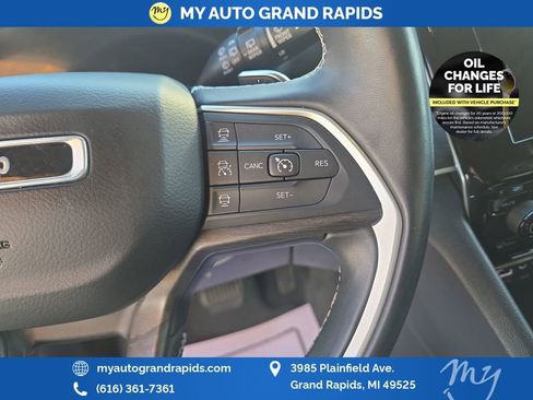 Used 2021 Jeep Grand Cherokee L Limited image 17