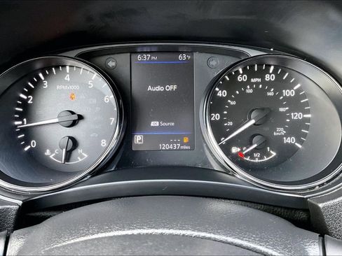 Used 2019 Nissan Rogue Sport S FWD image 13
