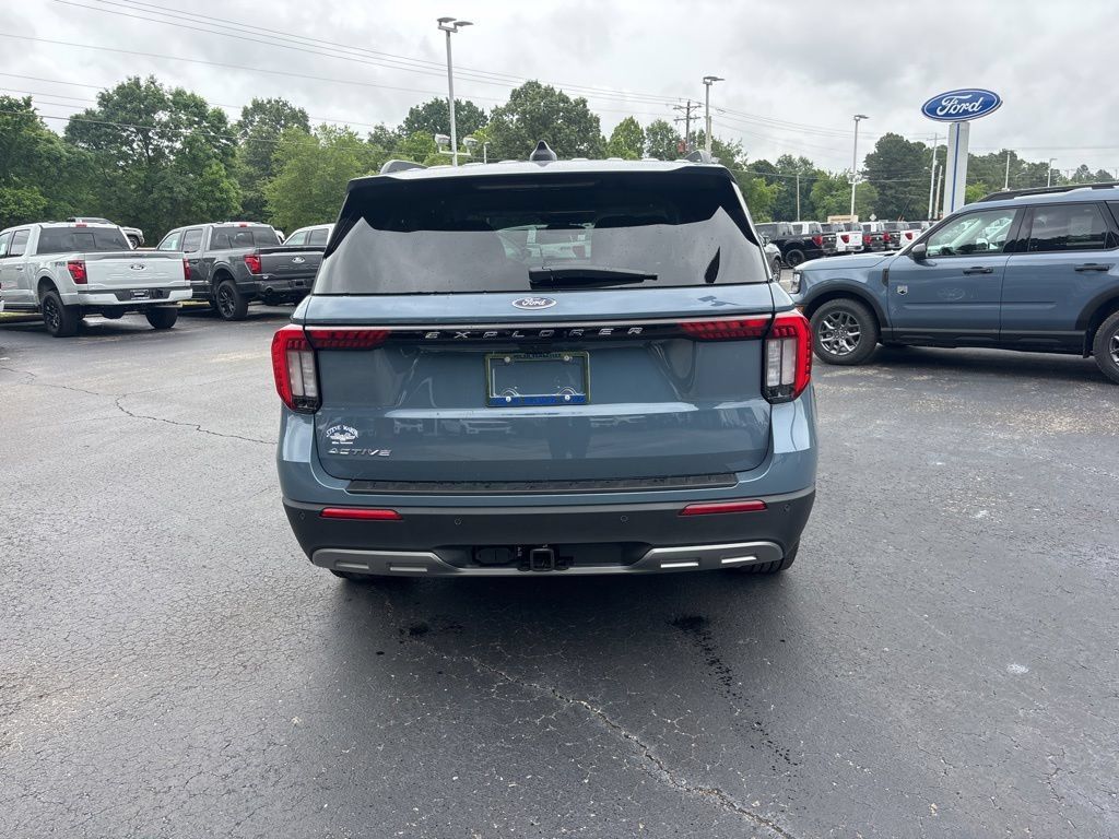 New 2026 Ford Explorer Active w/ Active Comfort Package RWD image 4