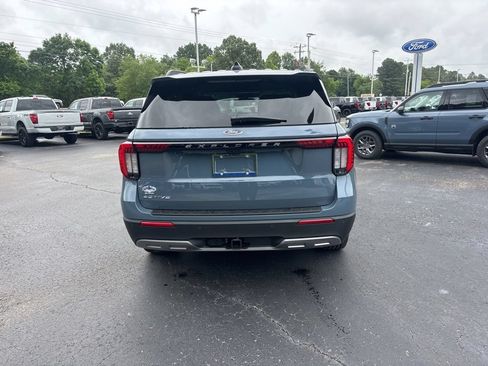 New 2026 Ford Explorer Active w/ Active Comfort Package RWD image 4