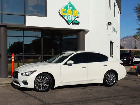 Used 2021 INFINITI Q50 Luxe w/ Cargo Package image 4