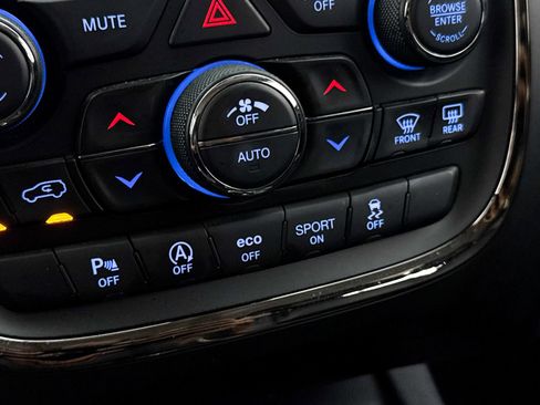 Used 2018 Dodge Durango GT RWD image 8