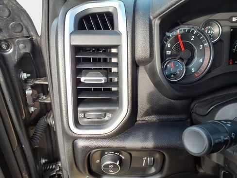 Used 2024 RAM 3500 Big Horn image 25