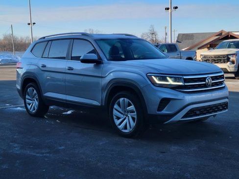 Used 2021 Volkswagen Atlas SEL image 2