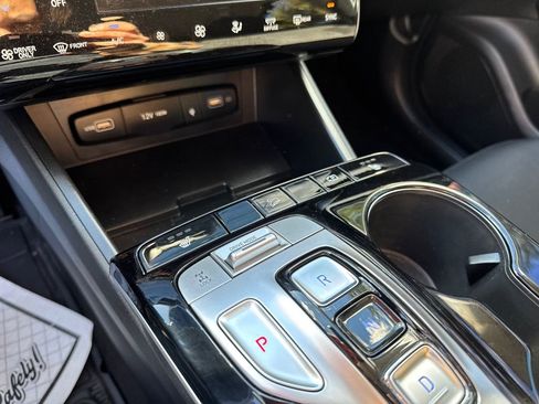 Used 2024 Hyundai Tucson Blue image 15