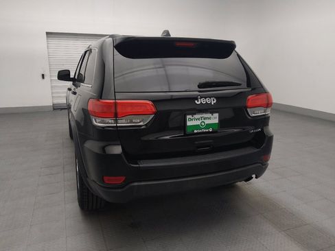 Used 2018 Jeep Grand Cherokee Laredo RWD image 6