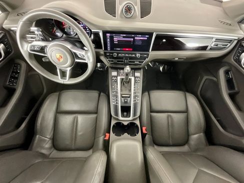 Used 2020 Porsche Macan image 14
