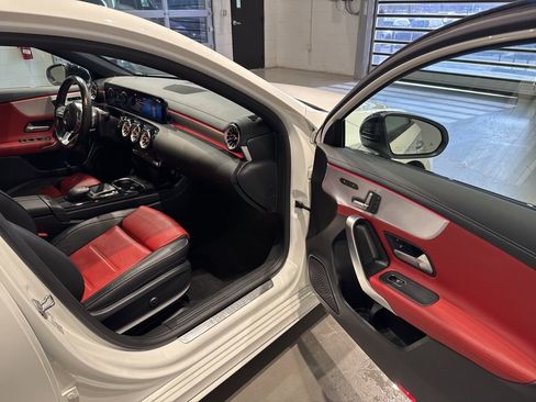 Used 2022 Mercedes-Benz A 220 4MATIC w/ AMG Line image 40