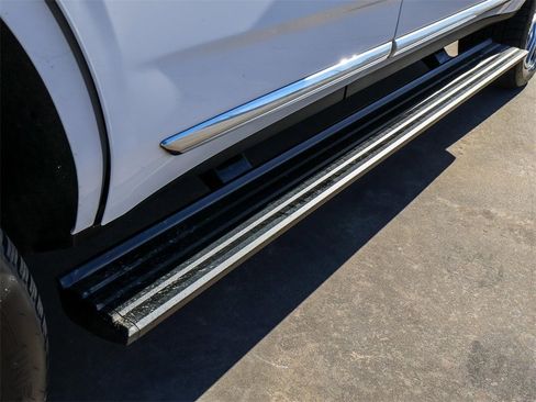 Used 2022 GMC Yukon Denali image 11