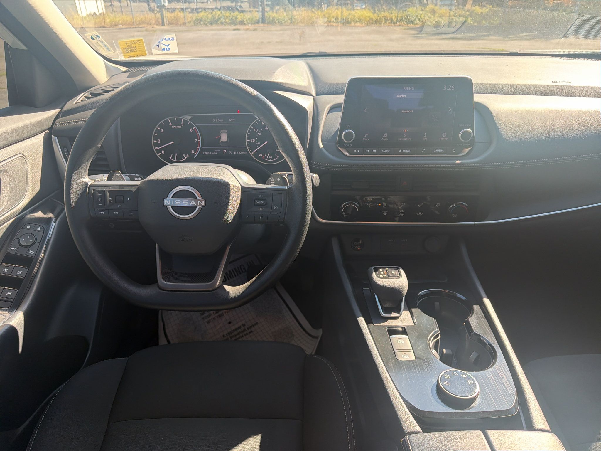 Used 2025 Nissan Rogue S AWD/4WD image 28