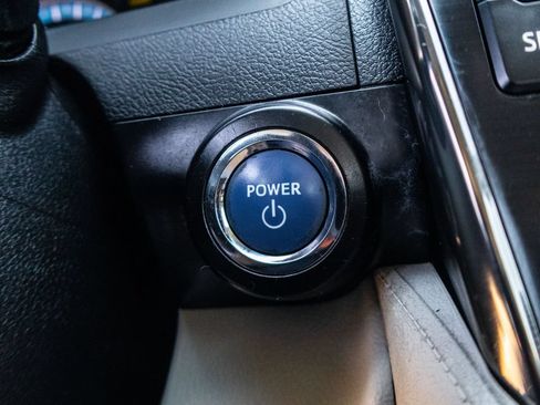 Used 2014 Toyota Camry LE FWD image 39